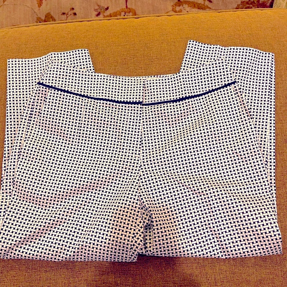 Talbots Slim Crop Pants Brand New - 4P